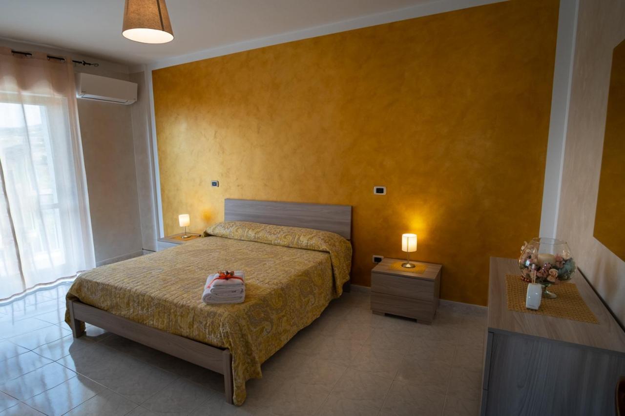 A Casa Di Emy Bed & Breakfast Bellizzi Luaran gambar