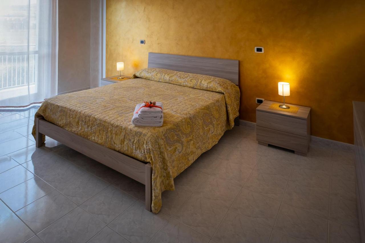 A Casa Di Emy Bed & Breakfast Bellizzi Luaran gambar